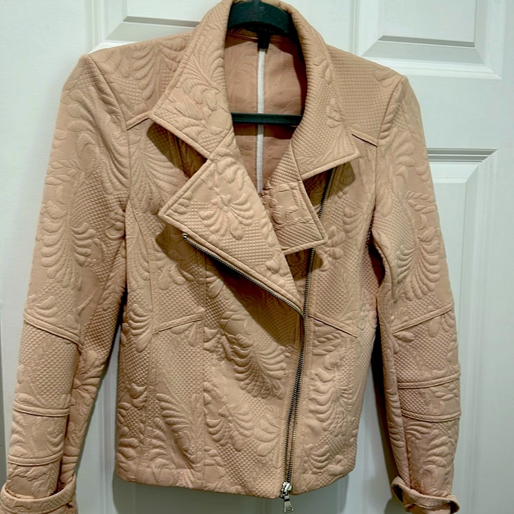 Beautiful, textured express jacket; dusty pink